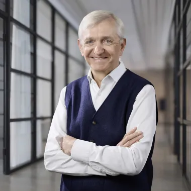 Portrait von Prof. Dr. Johannes Gröger