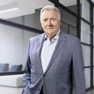  Portrait von Dr. Hans Klees